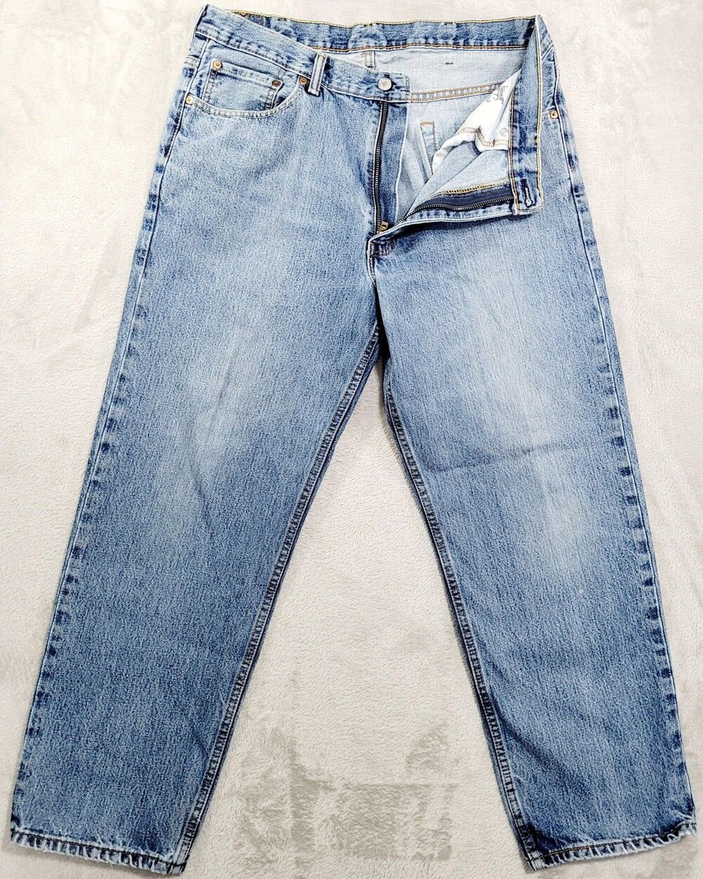 Levi's 550 Jeans Mens 38x30 Blue Light Wash Relaxed Tapered Zip Fly Denim Cotton